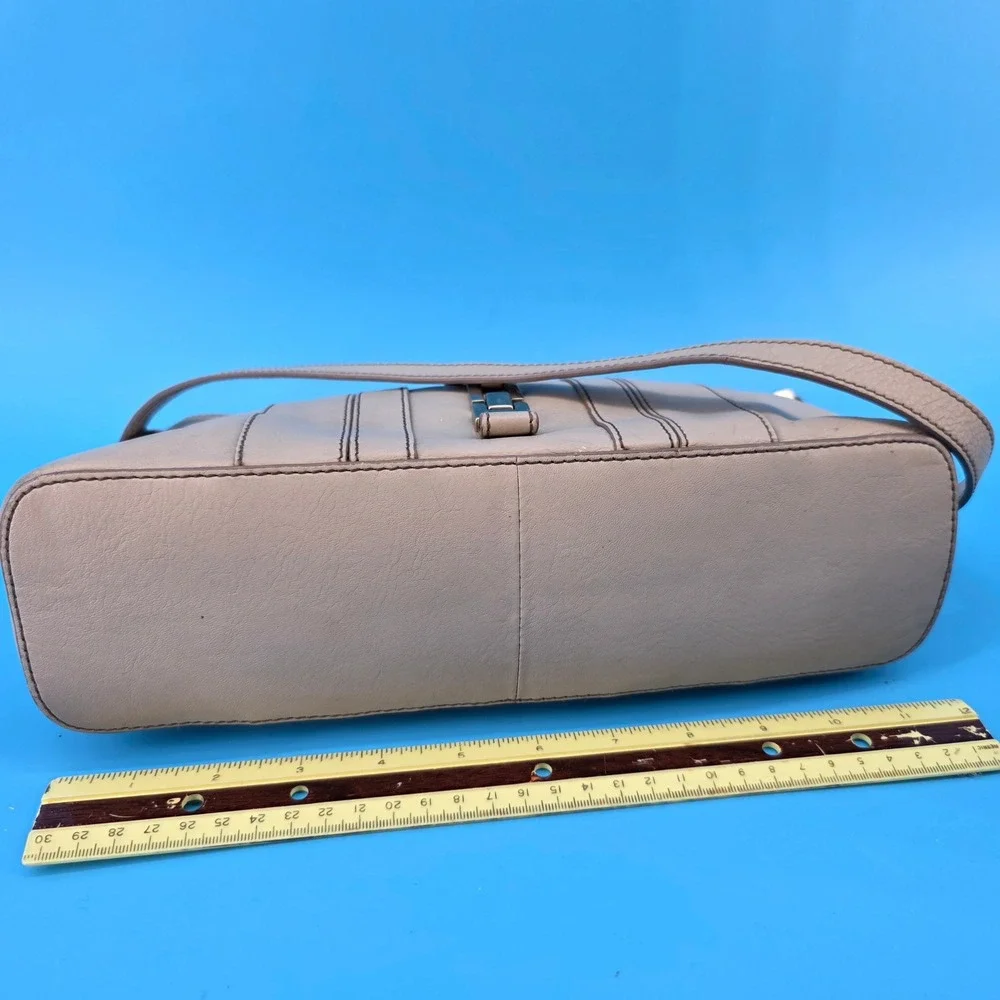 Etienne Aigner Taupe Beige Leather Shoulder Bag Baguette Silver Hardware 61570